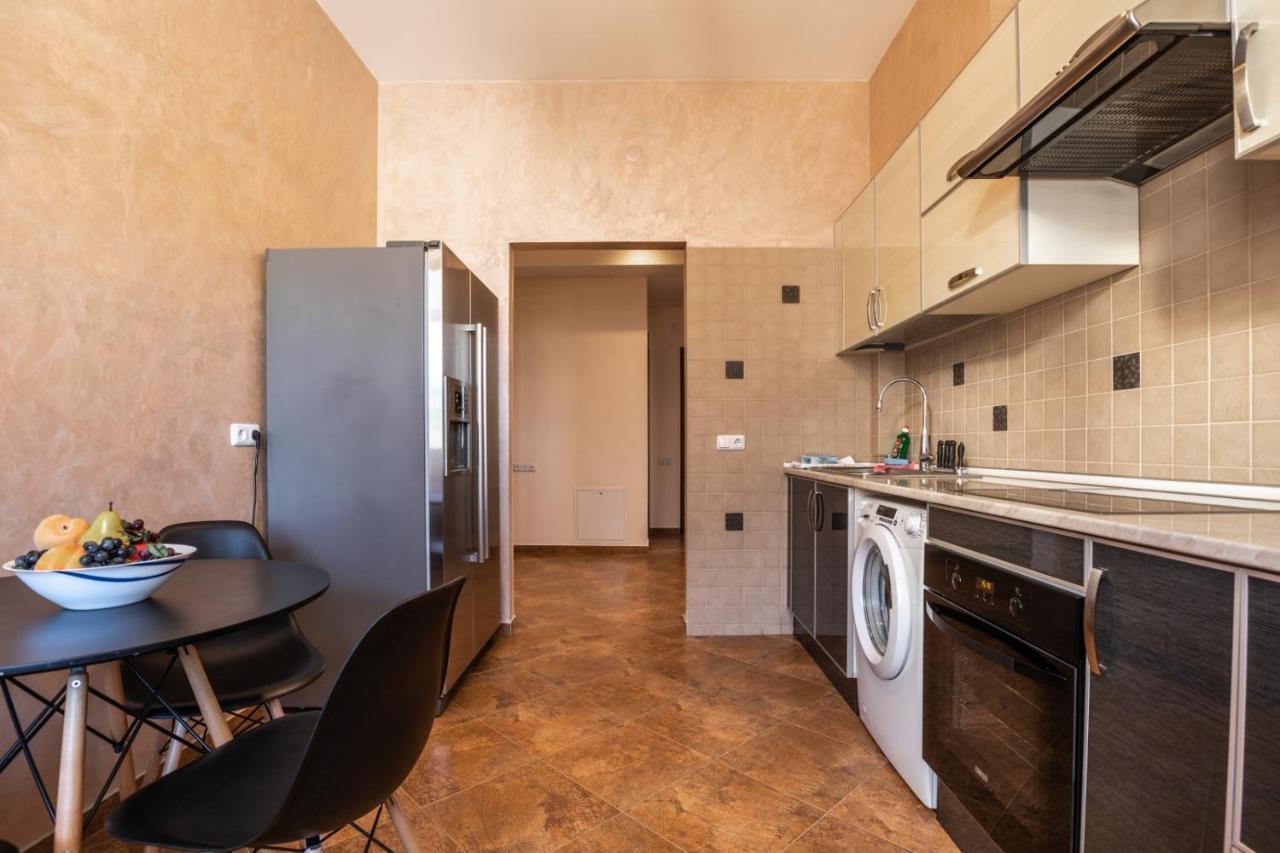 Stay Inn Apartments On Amiryan 4-6 Yerevan Ngoại thất bức ảnh