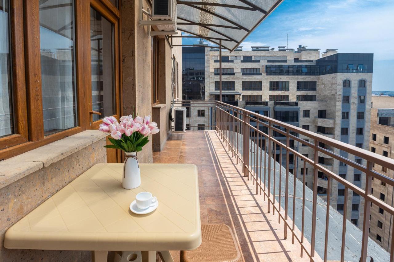 Stay Inn Apartments On Amiryan 4-6 Yerevan Ngoại thất bức ảnh