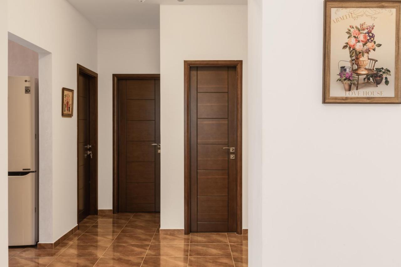 Stay Inn Apartments On Amiryan 4-6 Yerevan Ngoại thất bức ảnh