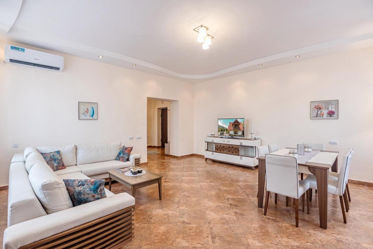 Stay Inn Apartments On Amiryan 4-6 Yerevan Ngoại thất bức ảnh