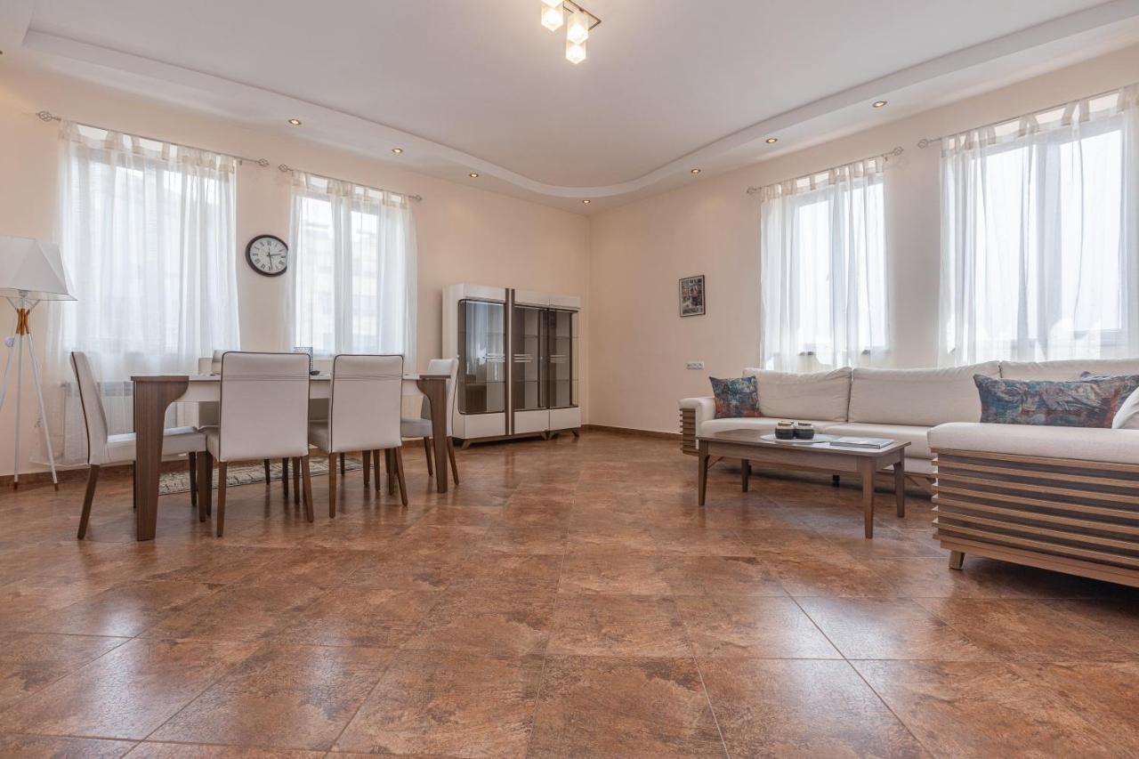 Stay Inn Apartments On Amiryan 4-6 Yerevan Ngoại thất bức ảnh