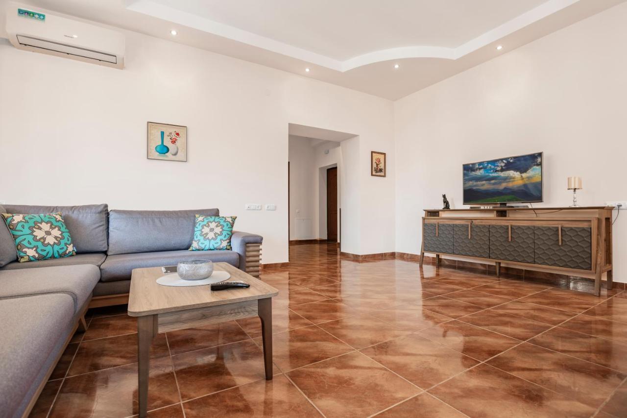 Stay Inn Apartments On Amiryan 4-6 Yerevan Ngoại thất bức ảnh