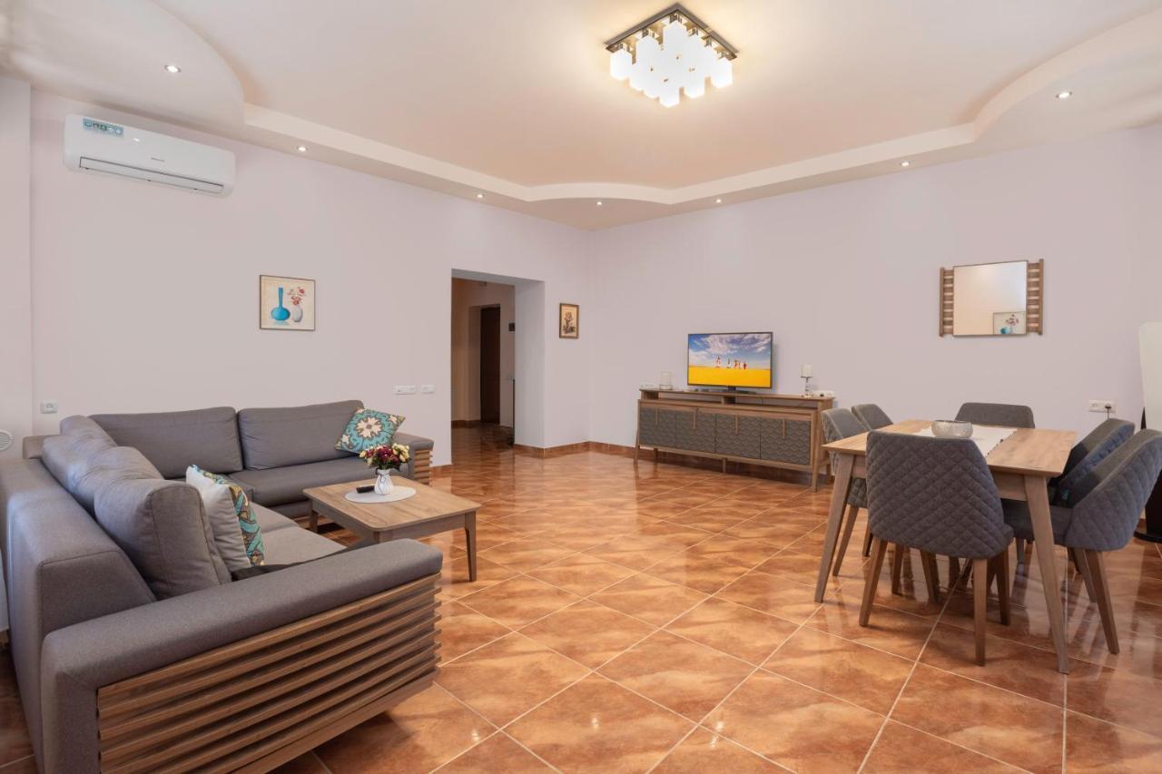 Stay Inn Apartments On Amiryan 4-6 Yerevan Ngoại thất bức ảnh