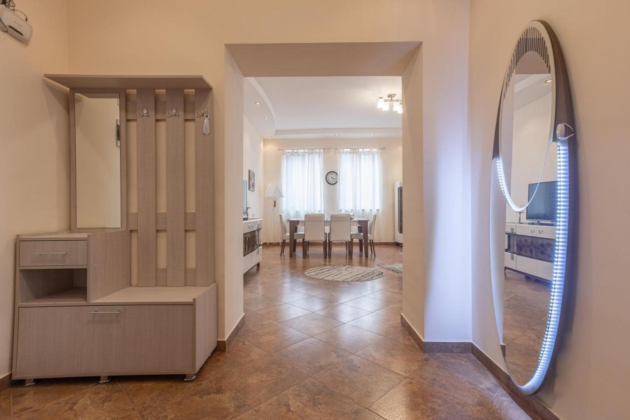 Stay Inn Apartments On Amiryan 4-6 Yerevan Ngoại thất bức ảnh